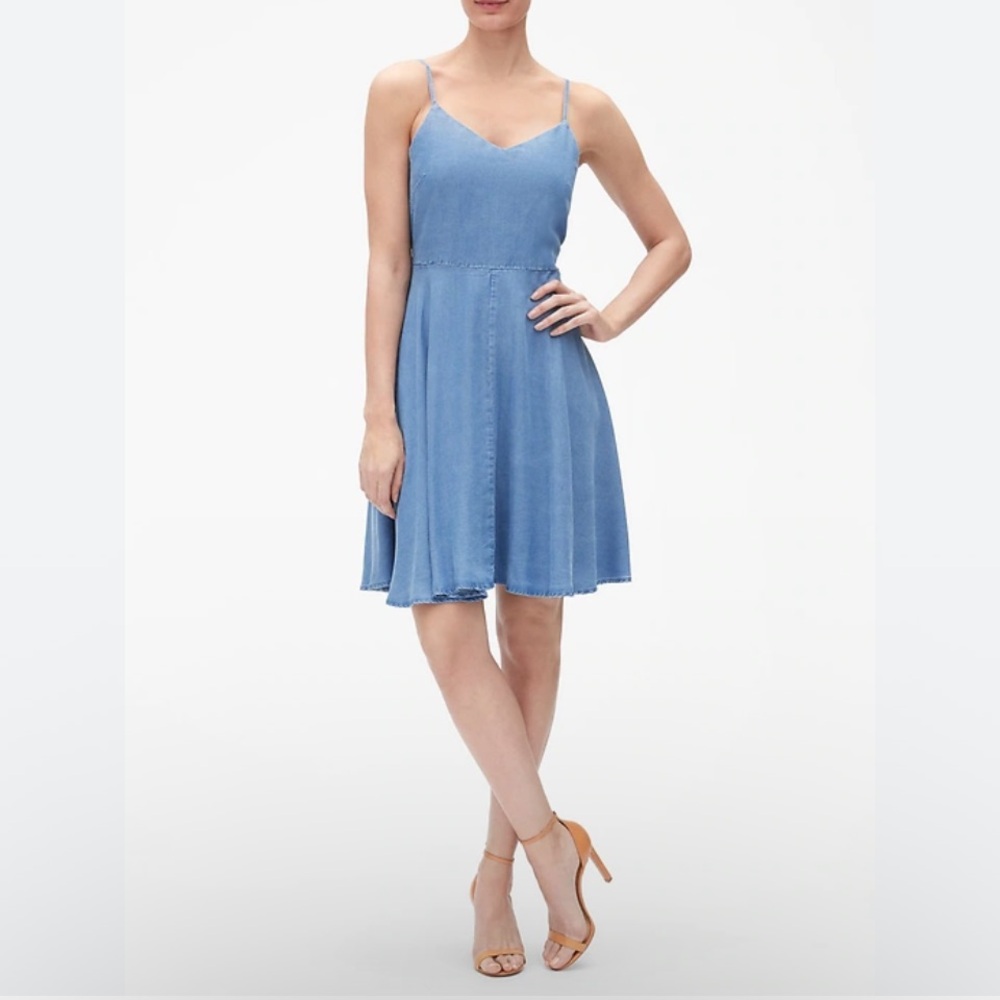 GAP Chambray Blue Denim  Dress Adjustable Straps Smocked Back